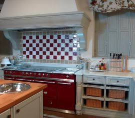 tienda cocina clasica con grifos herbeau