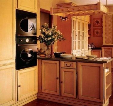 cocina de madera clásica rústica estilo provenzal